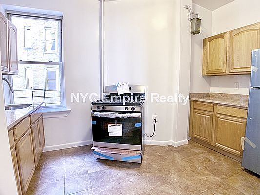 2nd image of 529 W 143rd St #2E