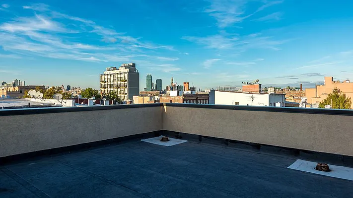 Rented by Nooklyn NYC LLC | media 52