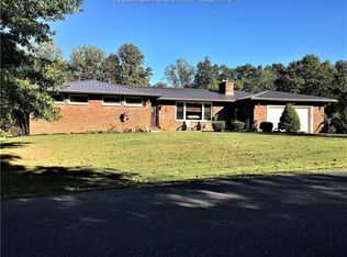 2610 Thorofare Rd, Clendenin, WV 25045