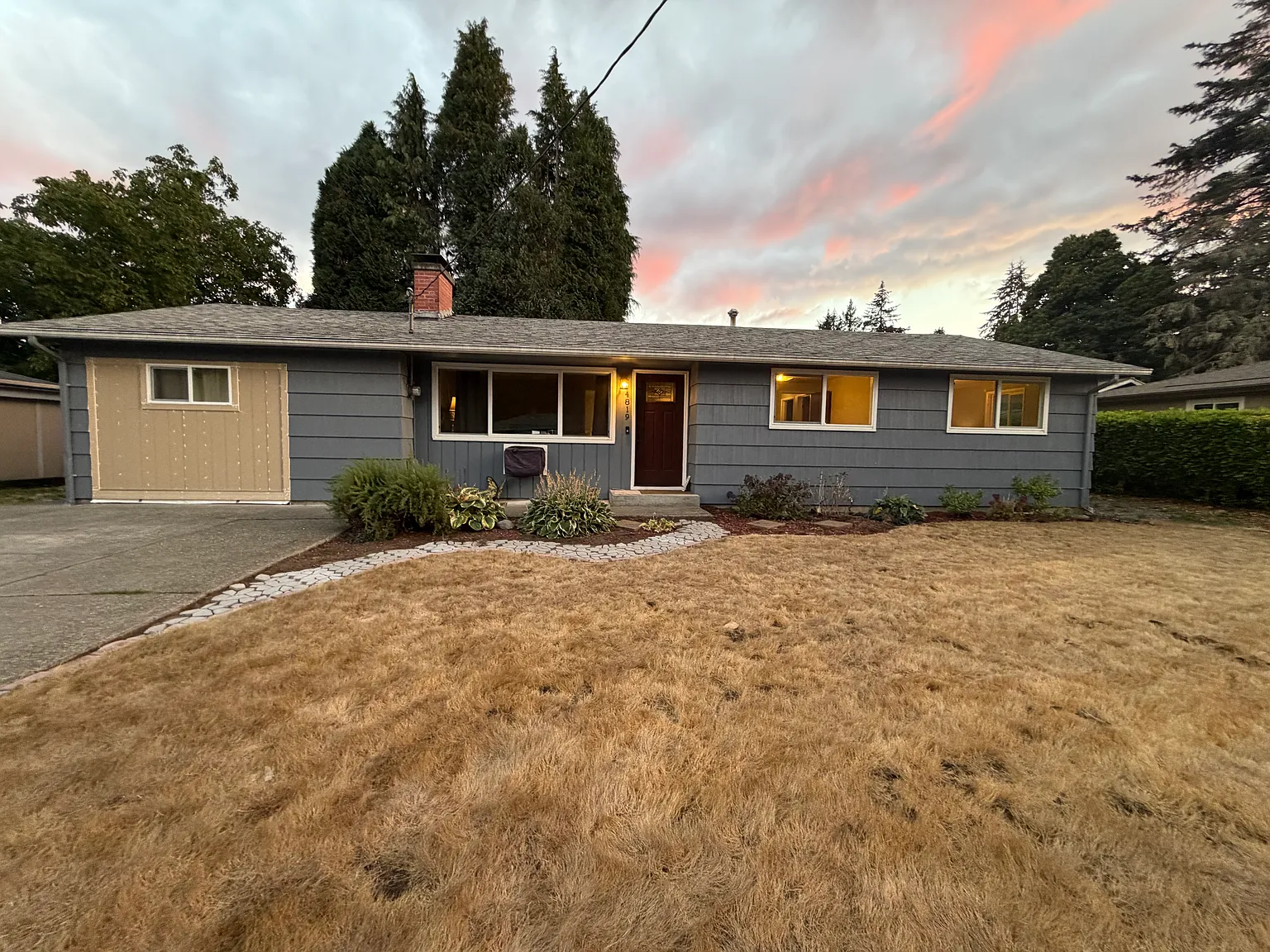 4 bed, 1462 sqft, $2,800 — Photo 3