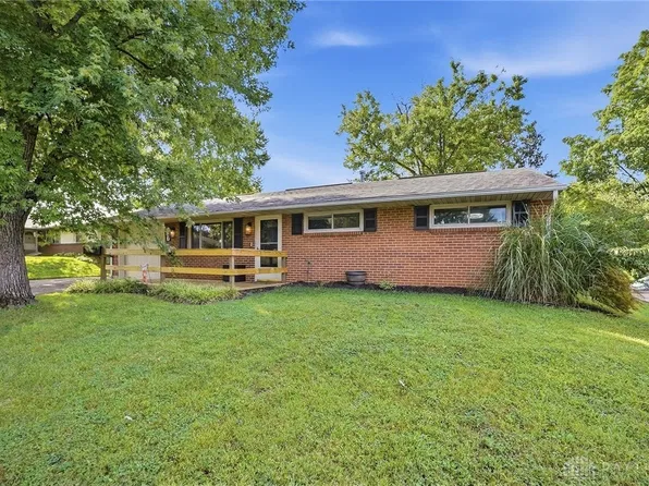 4982 Tewkesbury Dr, Dayton, OH 45424