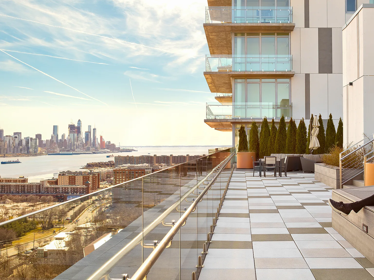 One Park Condos — Photo 2