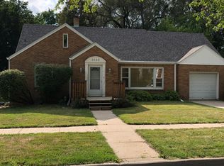 3322 N 205th St, Elkhorn, NE 68022