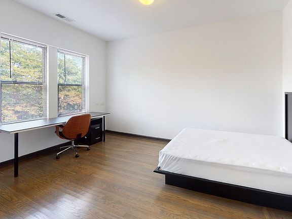 4th image of 5300 S Drexel Blvd #851-C2