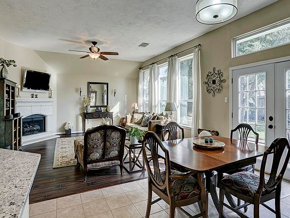 3rd image of 2903 Concord Knoll Dr