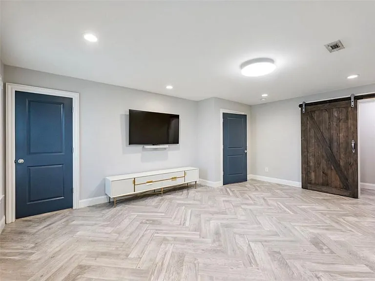 378 Bill Kennedy Way SE — Photo 49