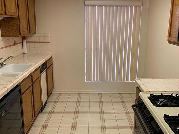 5th image of 18221 Andrea Cir N Unit 3
