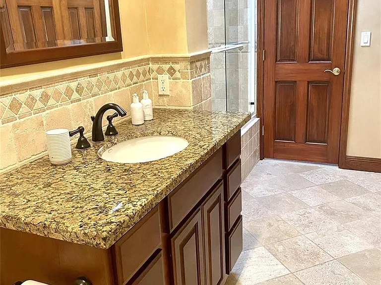 1612 E Lake Dr — Photo 18