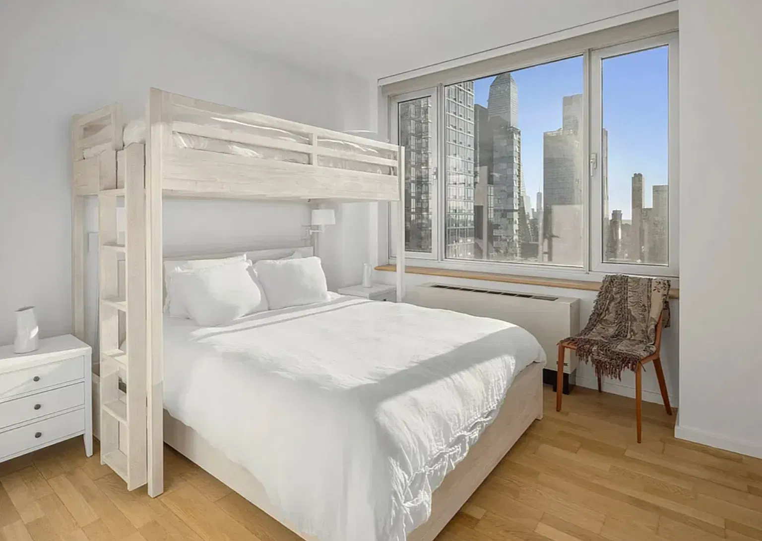 635 West 42nd Street — Photo 4