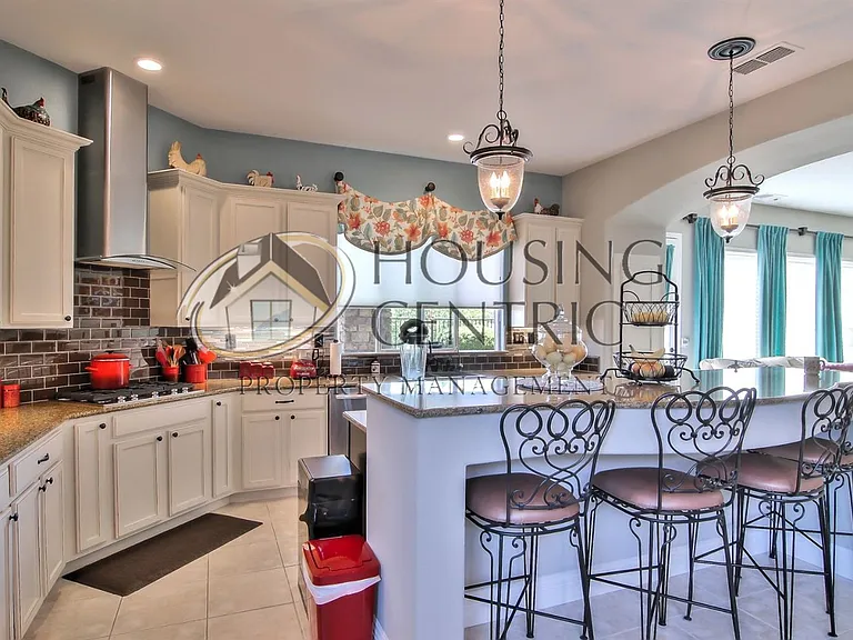 1323 Souza Dr — Photo 10