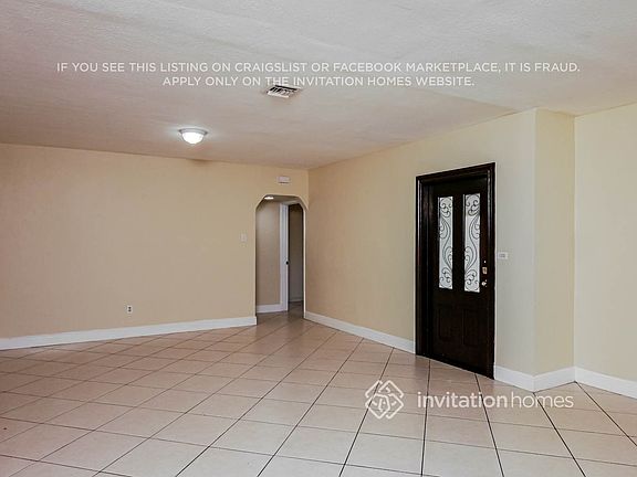 4th image of 623 W 63rd Dr