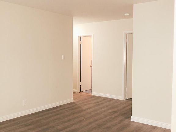 2nd image of 2095 Jackson St #303