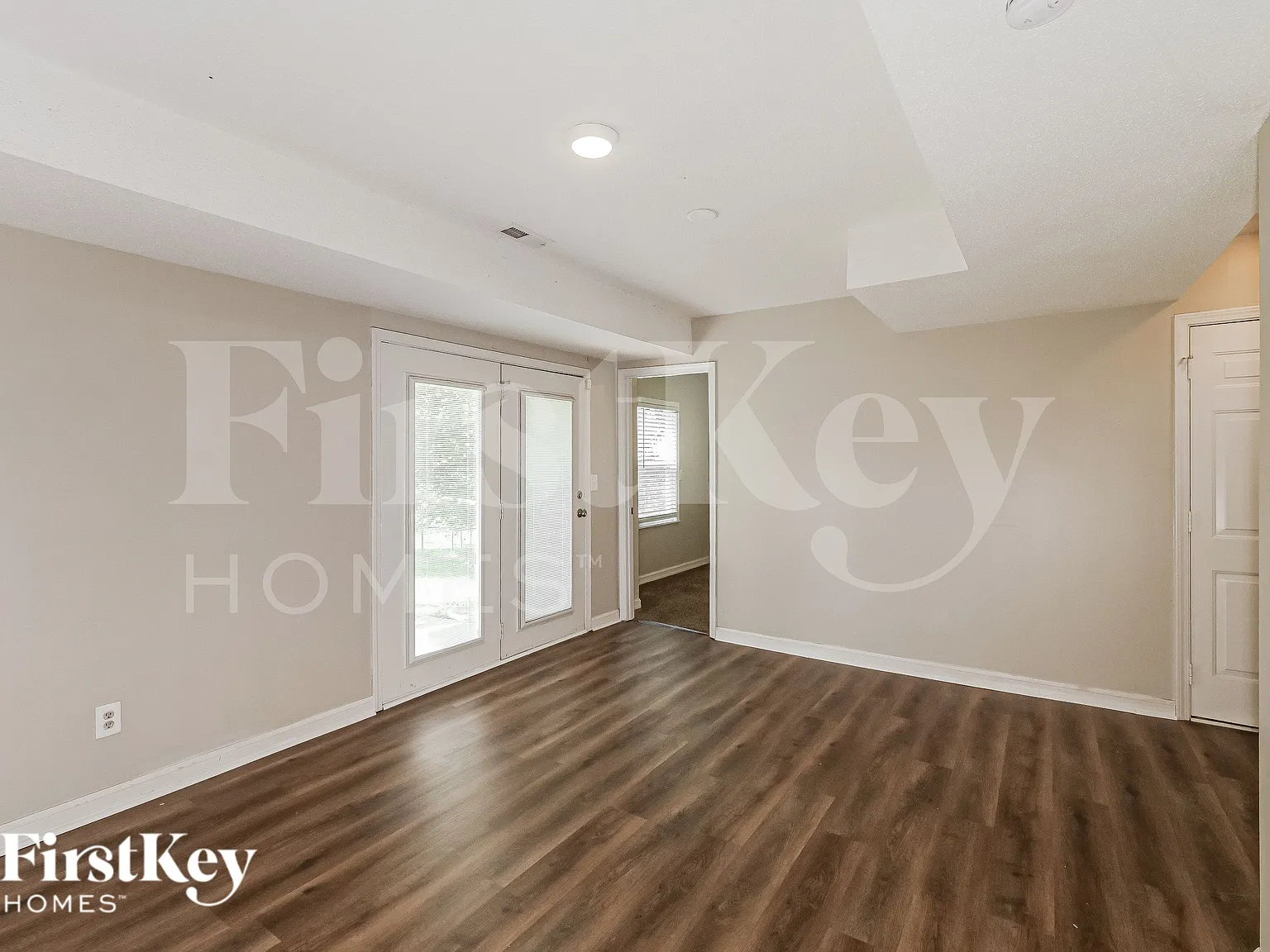 4 bed, 2.5 bath, 1754 sqft, $2,180 — Photo 3