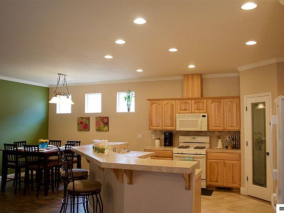 3rd image of 1064 Aspen Grove Cir