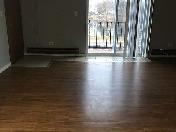 5th image of 1941 N Green Ln N APT 3A