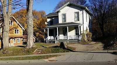 2nd image of 75 Barrett Ave