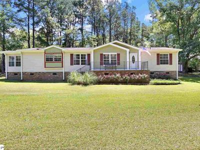 16 Oakley Dr, Gray Court, SC, 29645