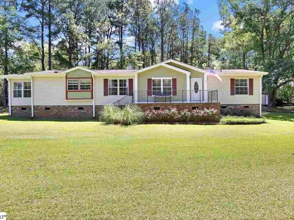 16 Oakley Dr, Gray Court, SC 29645