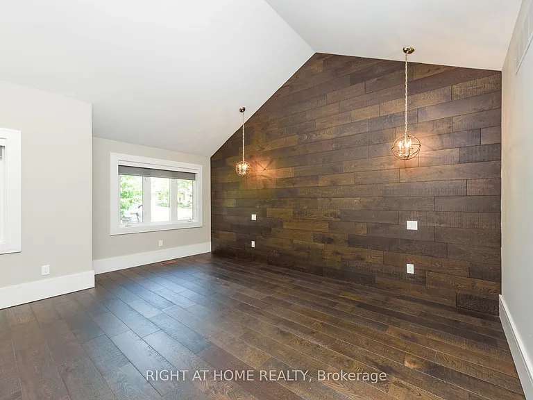 176 Maplewood Rd — Photo 18