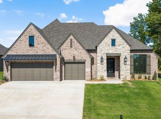 1504 Pinecrest Dr, Claremore, OK 74017