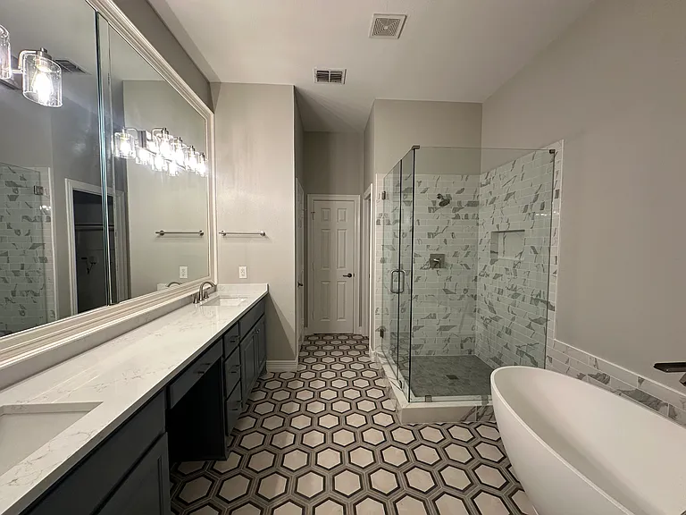 3610 Gillespie St #2 — Photo 6