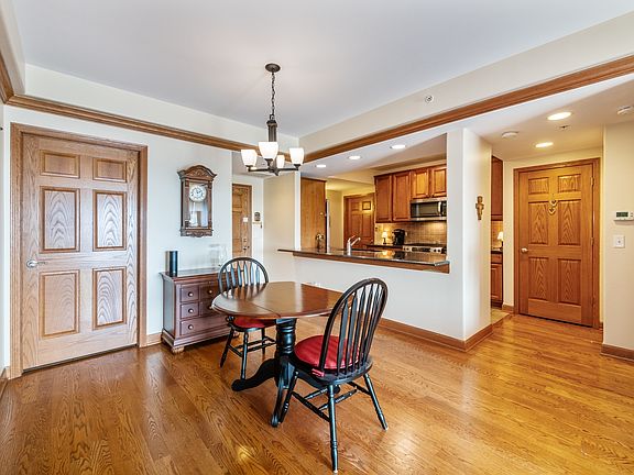 5th image of 4811 N Olcott Ave Unit 610