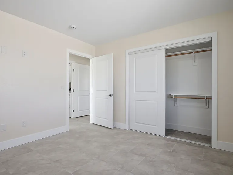 427 N Meadow Ln #A — Photo 9