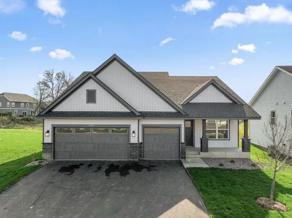 1906 Dogwood Ct, Carver, MN 55315