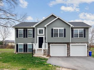 3293 Alta Vista Rd, Dover, PA 17315
