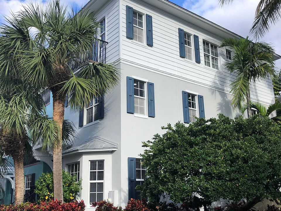 1st image of 536 S Mallory Cir #536