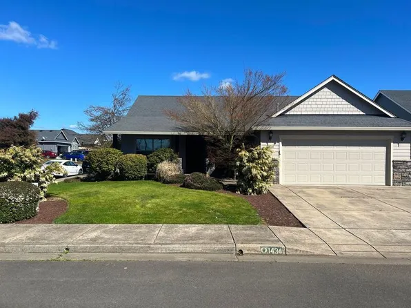 1434 Leaf Ln, Creswell, OR 97426