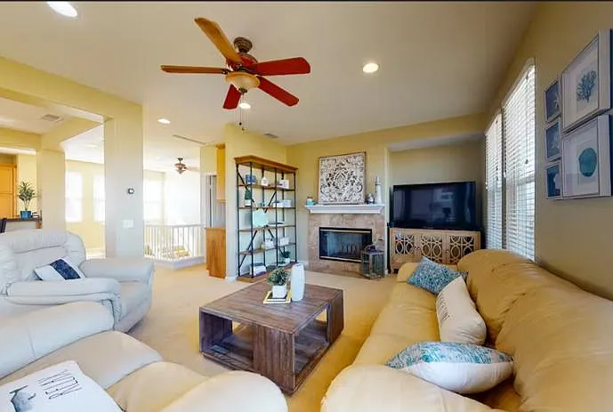 3 bed, 2.5 bath, 1850 sqft, $6,000 — Photo 3