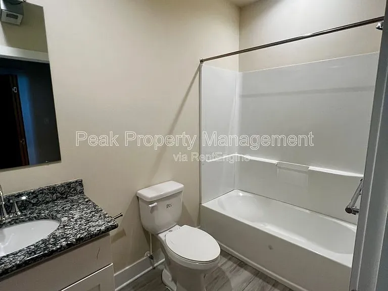 2709 W Broad St #1 — Photo 6
