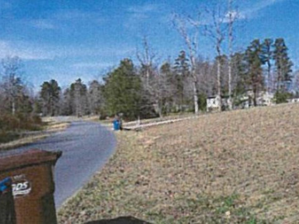 2nd image of 4528 Graybirch Dr