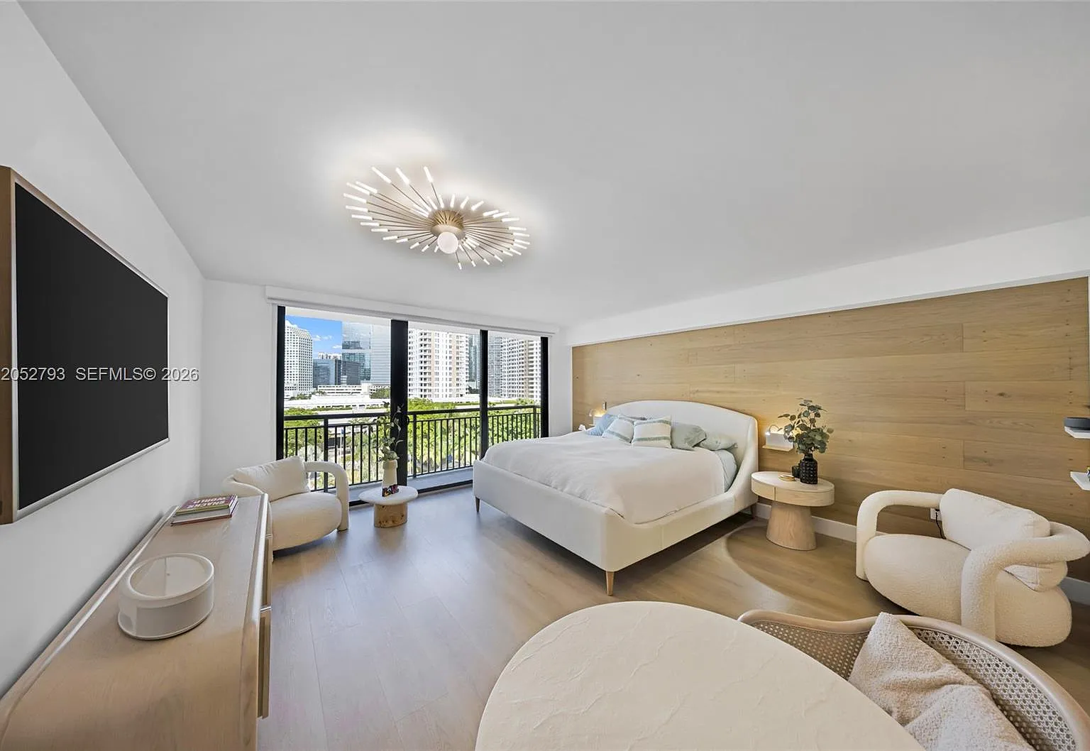 Brickell Key Ii Condo — Photo 1
