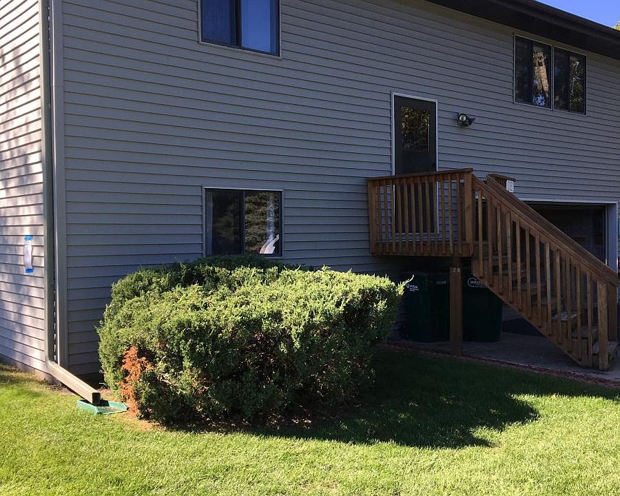 1st image of 10062 Cord St NE