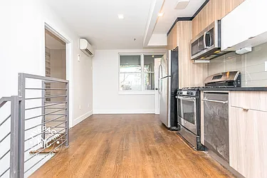 1929 Putnam Avenue, #2R