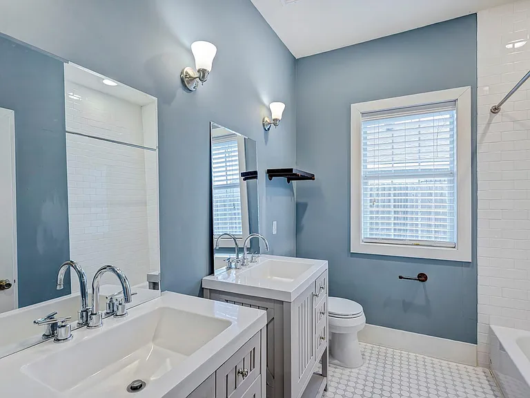 818 Wilkes St — Photo 12