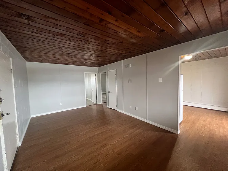 305 Cottonwood Ln #19 — Photo 3
