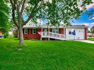 800 Elizabeth Pl SW, Hartselle, AL 35640