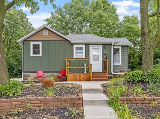 816 S Jefferson Ave, Dixon, IL 61021