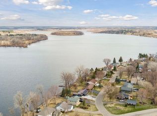 1545 Peltier Lake Dr, Centerville, MN 55038