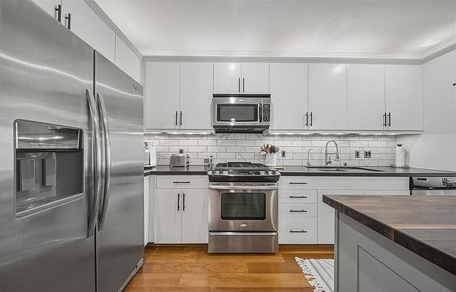1st image of 1901 S Victoria Ave #27