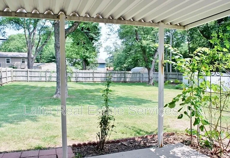 7315 Appleton Ave — Photo 3