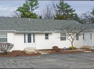 5613 Park Rd, High Ridge, MO 63049