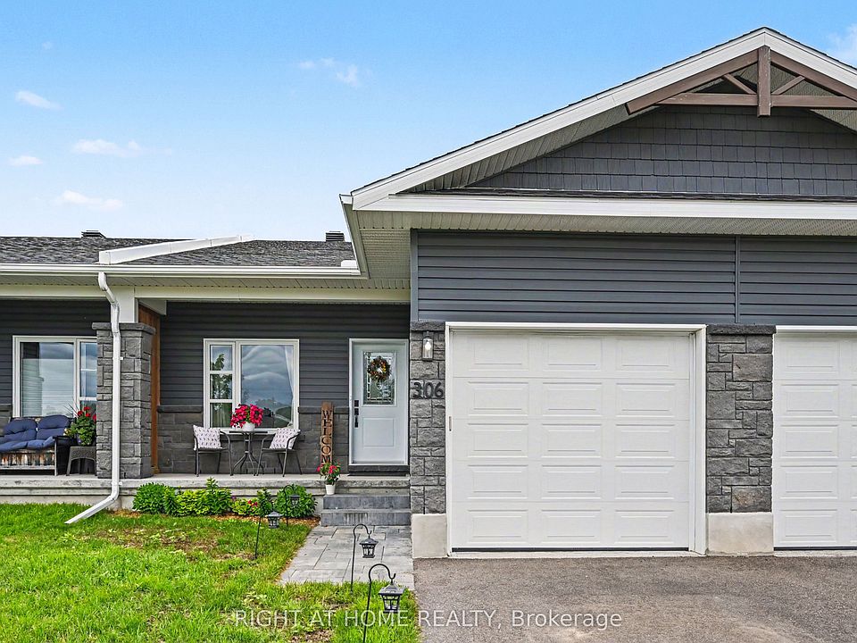 1st image of 306 Forestview Cres