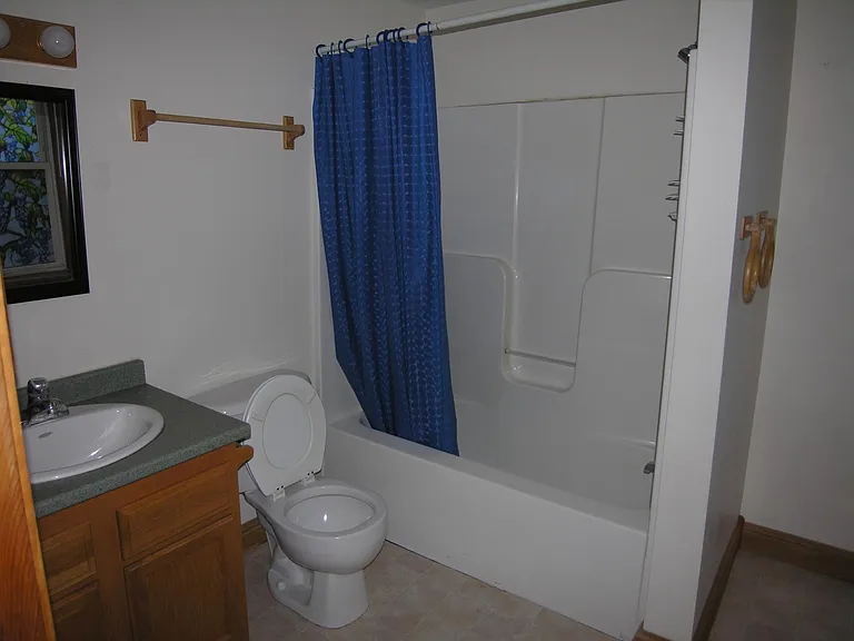 163 Bennoch Rd — Photo 8