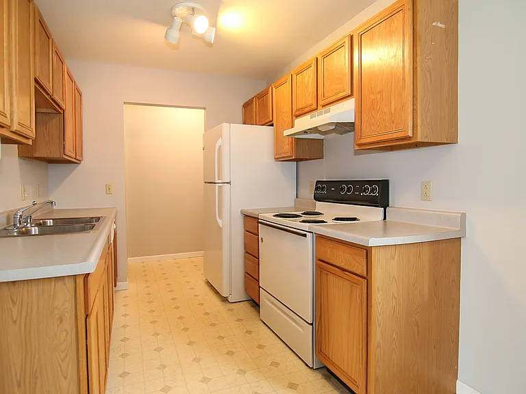 112 Talon Pl — Photo 3