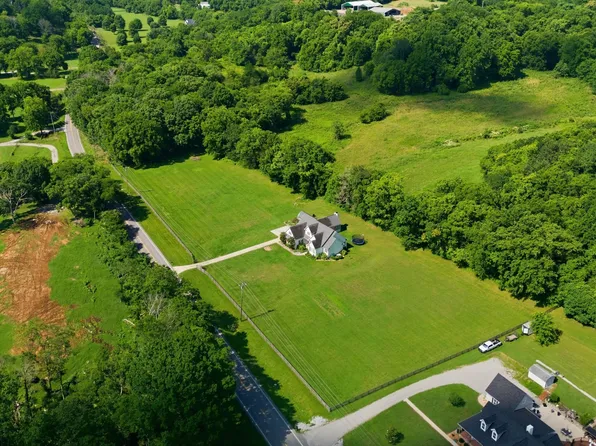 6735 Arno Allisona Rd, College Grove, TN 37046