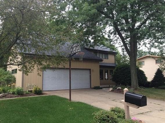 3rd image of 410 Schaller St